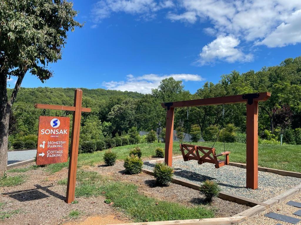 Appartamento Sonsak - Unit 3 Charlottesville Esterno foto